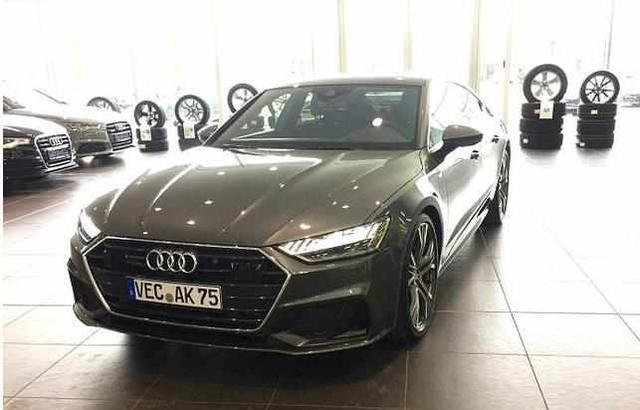 轿跑已是优美和动感的代名词,市面上帕拉梅拉,奔驰cls,奥迪a7,大众cc