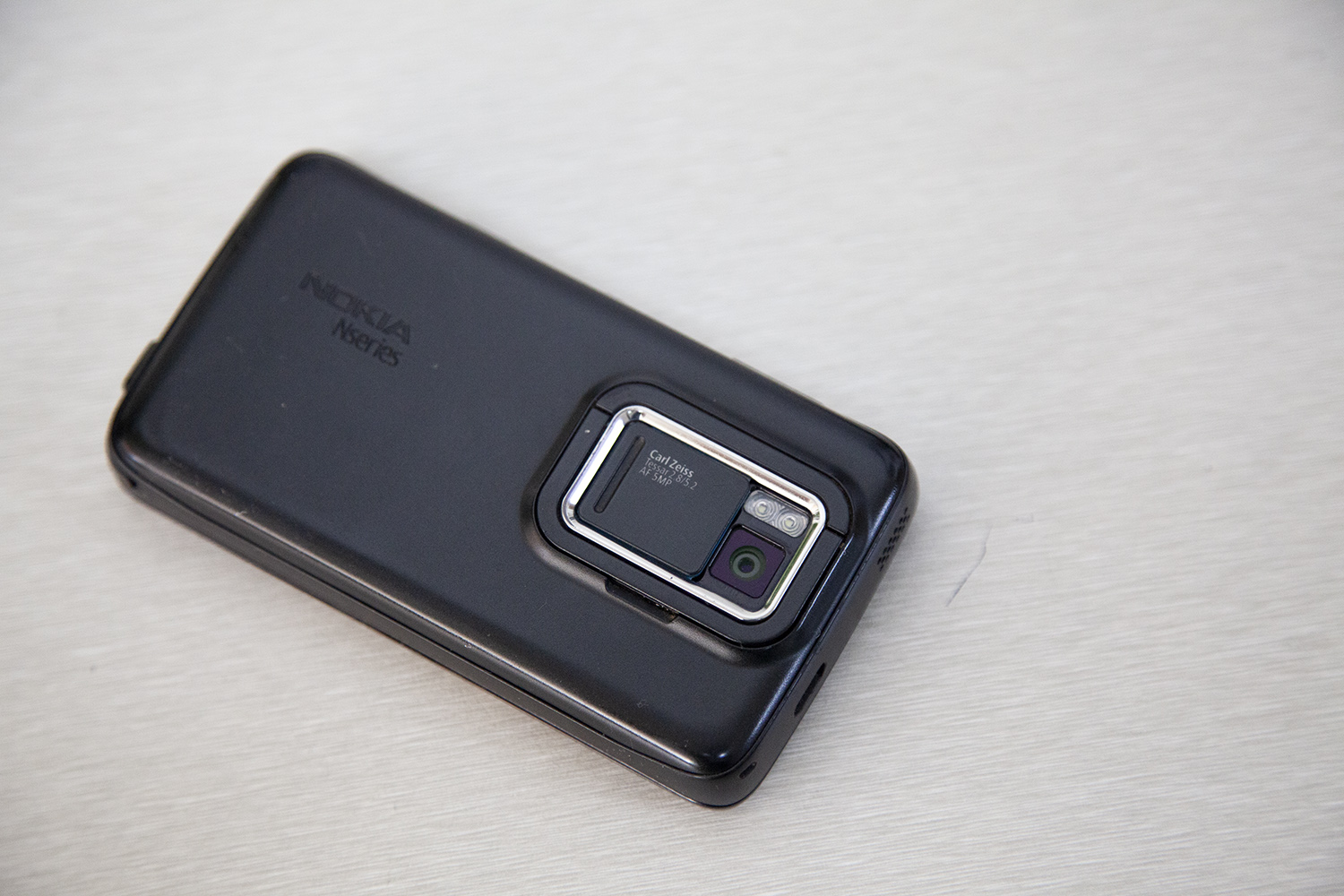 「经典手机回顾」nokia n900:最后的maemo系统手机