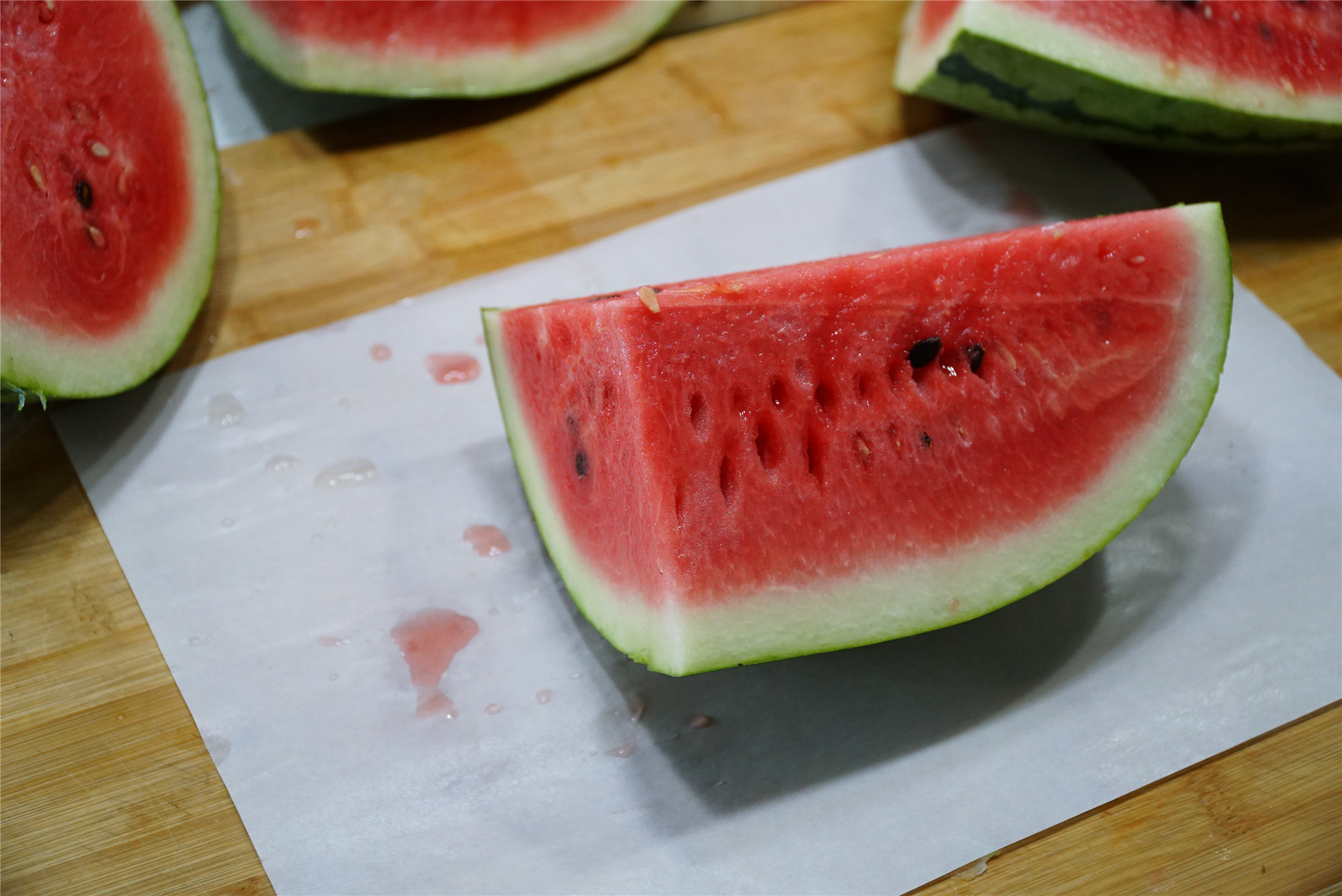 一分钟教会你切西瓜,3种方法,吃着方便,优雅吃瓜不脏手