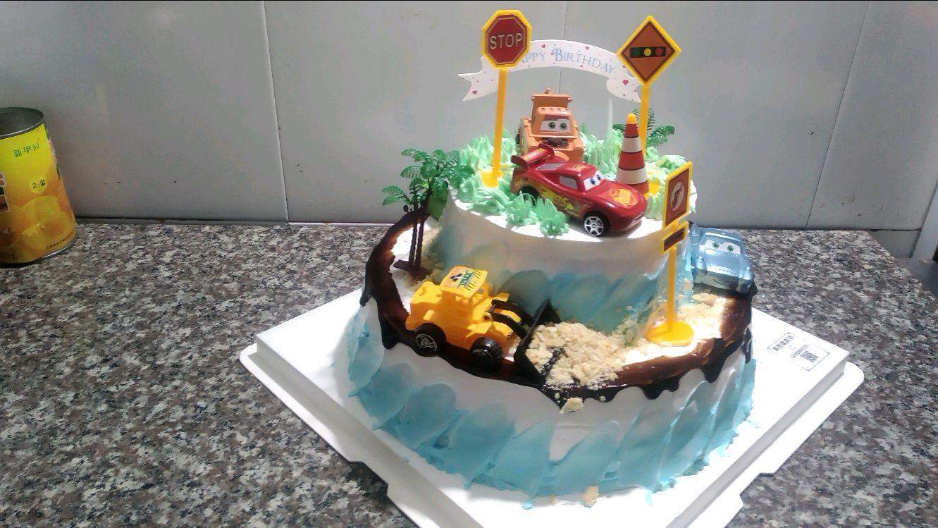 儿童卡通小汽车生日蛋糕