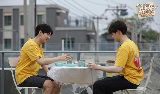 《做家务的男人》汪苏泷尤长靖享受"慢生活"