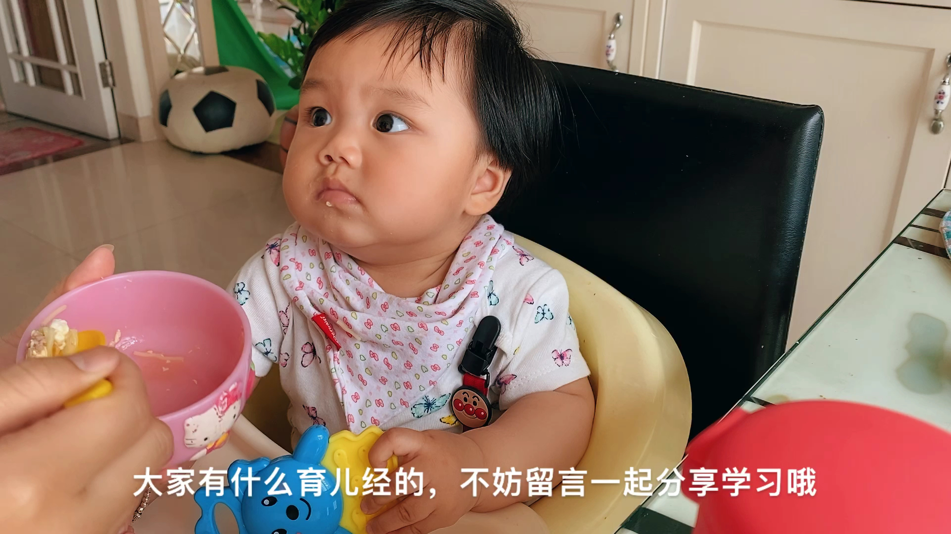 9个月的宝宝,吃牛肉鸡蛋蕃茄菠菜面,想贫血都难