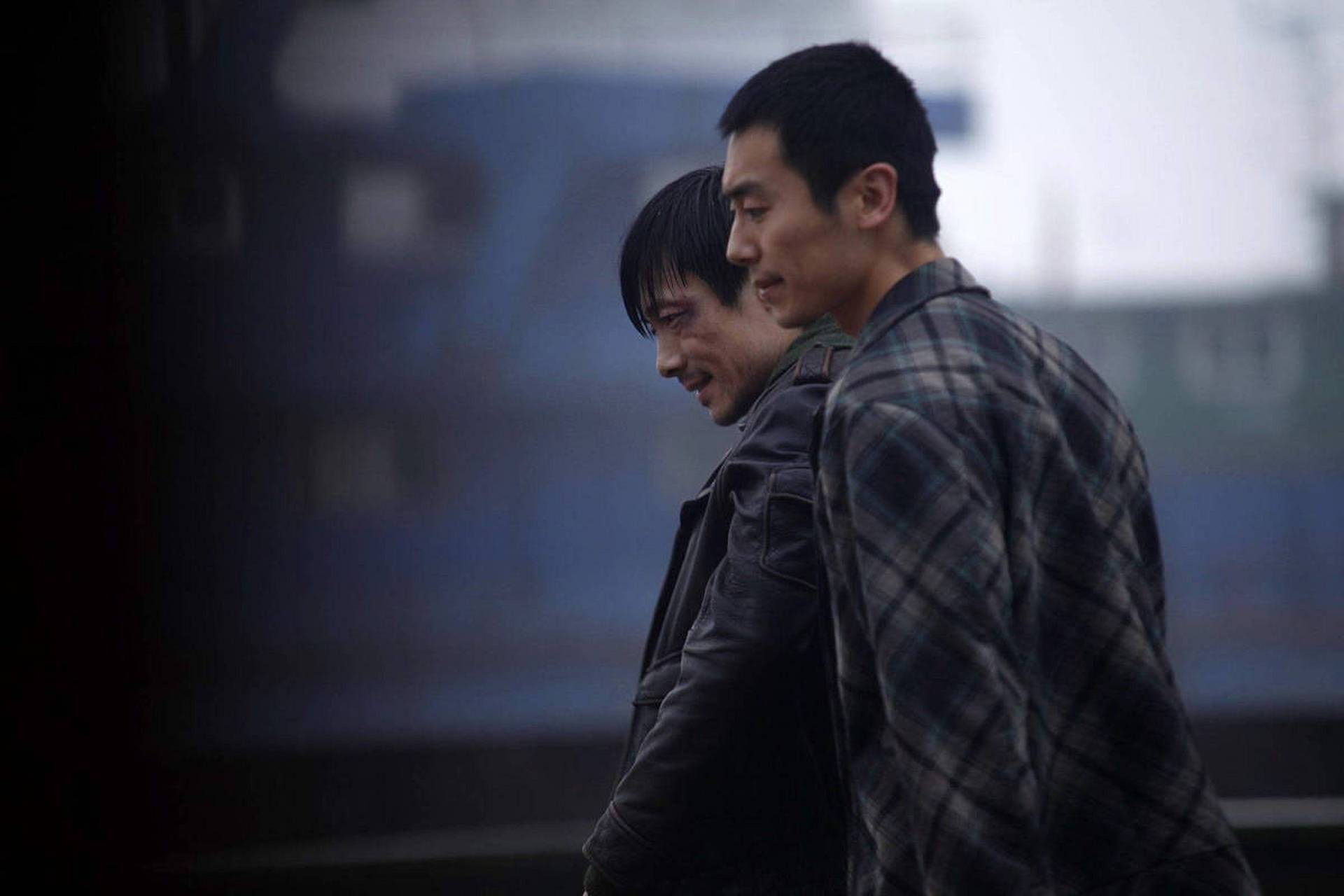 《浮城谜事》是2012年娄烨导演的一部都市悬疑爱情电影,由梅峰编剧