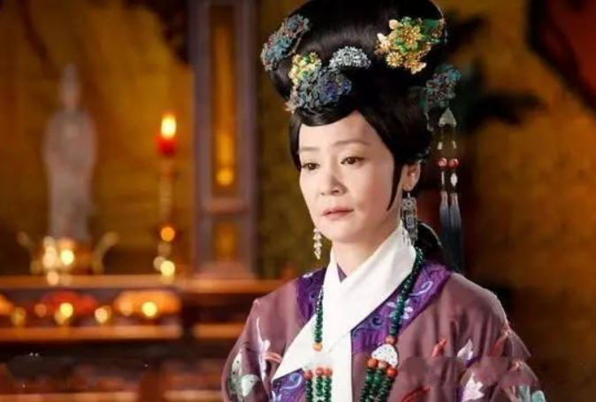 其实最幸运的一位,应该就是后来雍正帝的生母了,历史上的乌雅氏德妃了