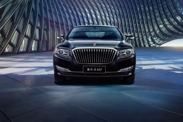 一汽红旗-红旗h7,售25.88-32.58万,网友:外观大气,内饰奢华!