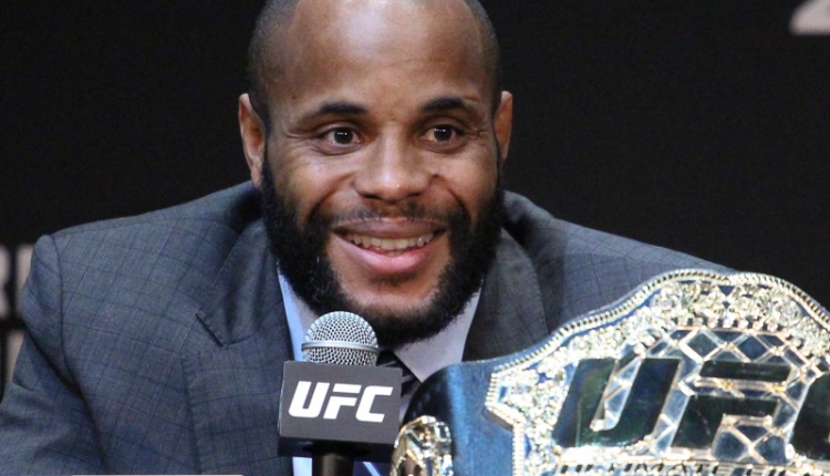 科米尔签约wwe的幕后推手 隆达罗西要录制女摔人生?