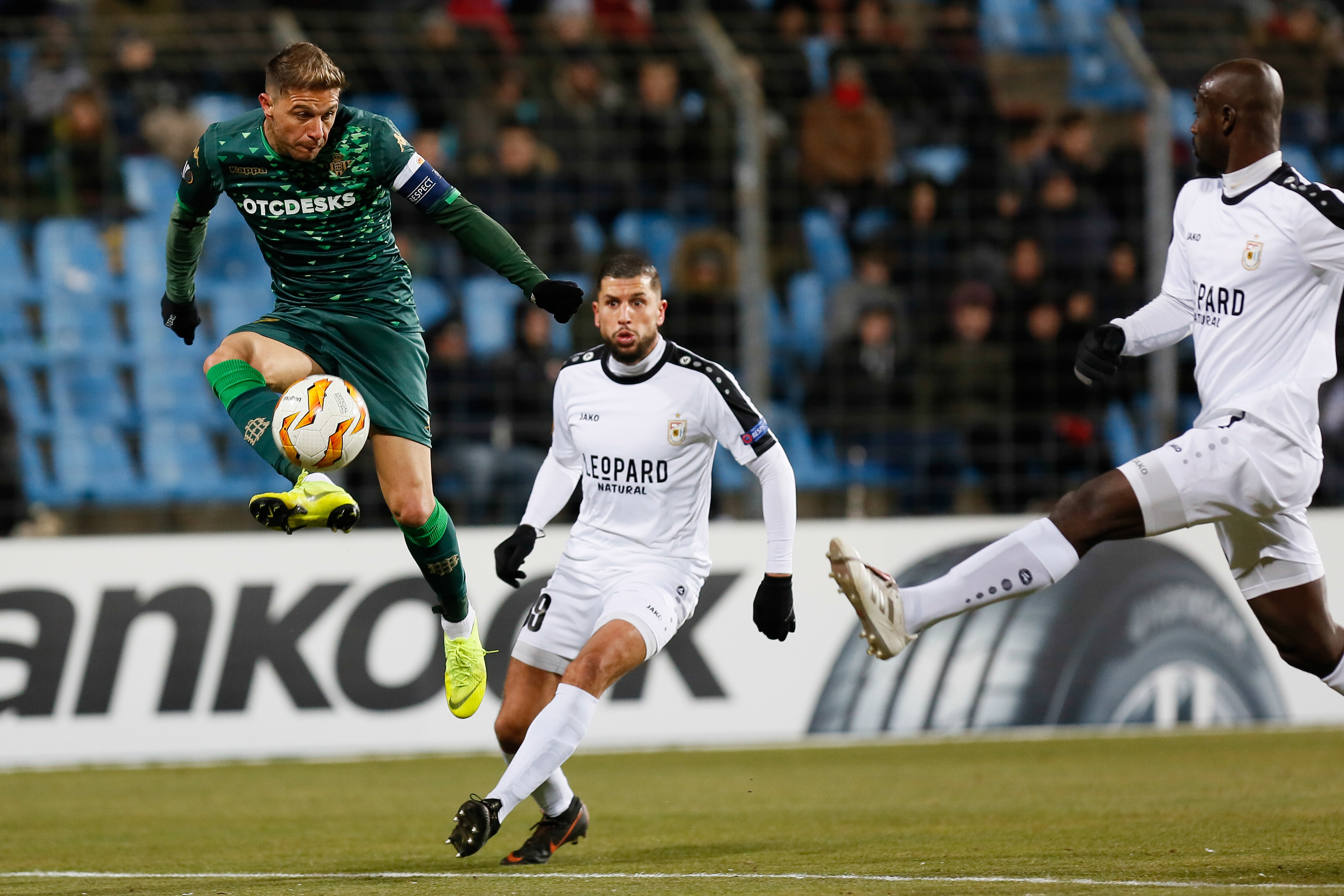 足球——欧罗巴联赛:贝蒂斯平迪德朗日