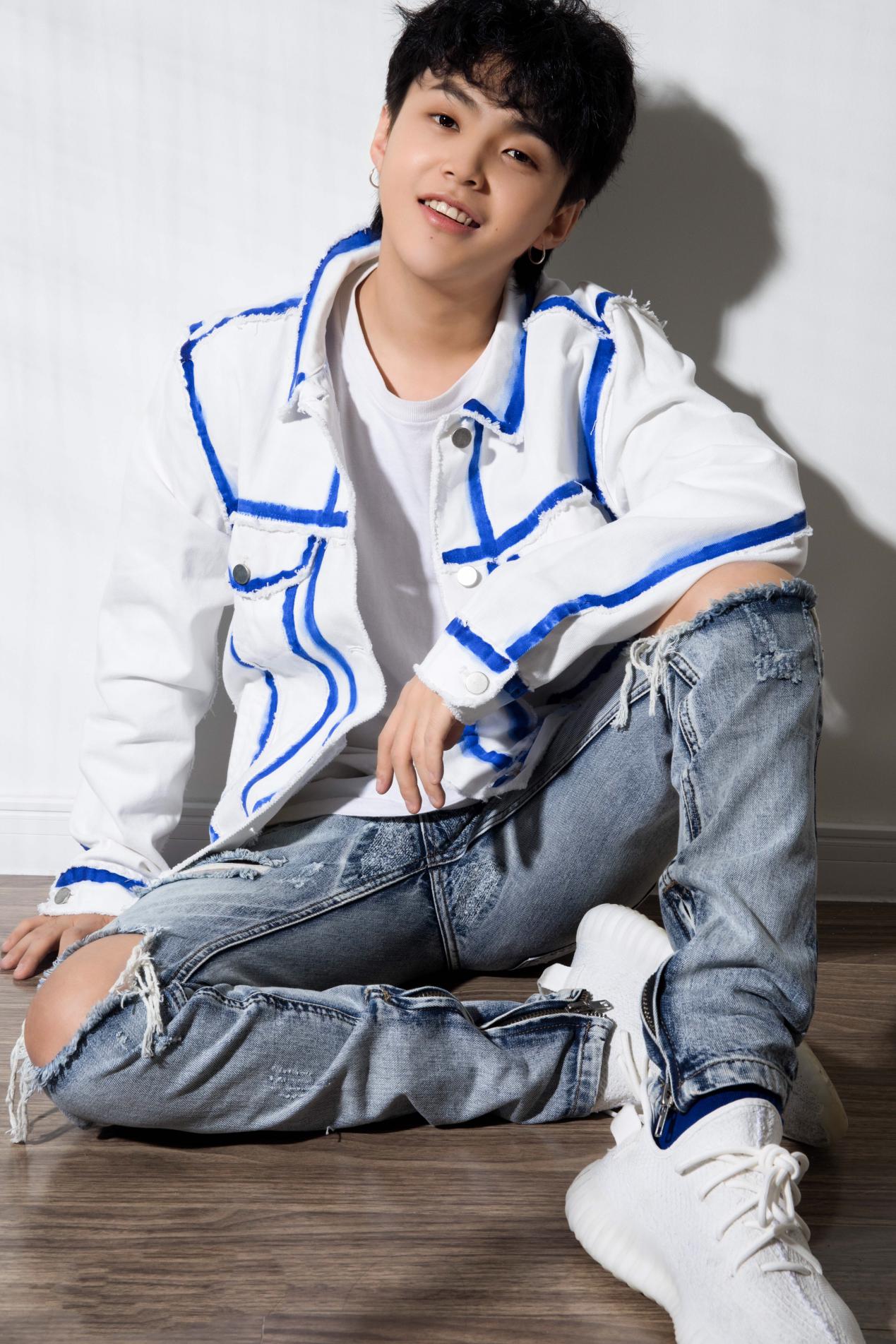 电影《长风镇》杀青 演员班玛加挑大梁倍受期待