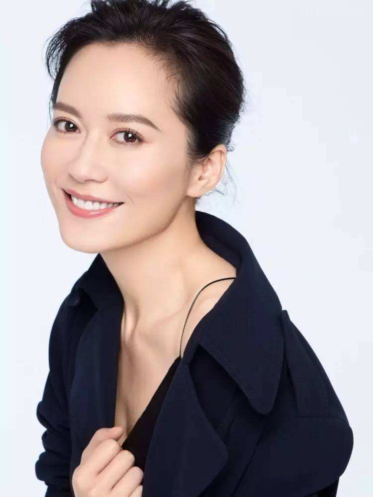 陈莹 饰 铁真真