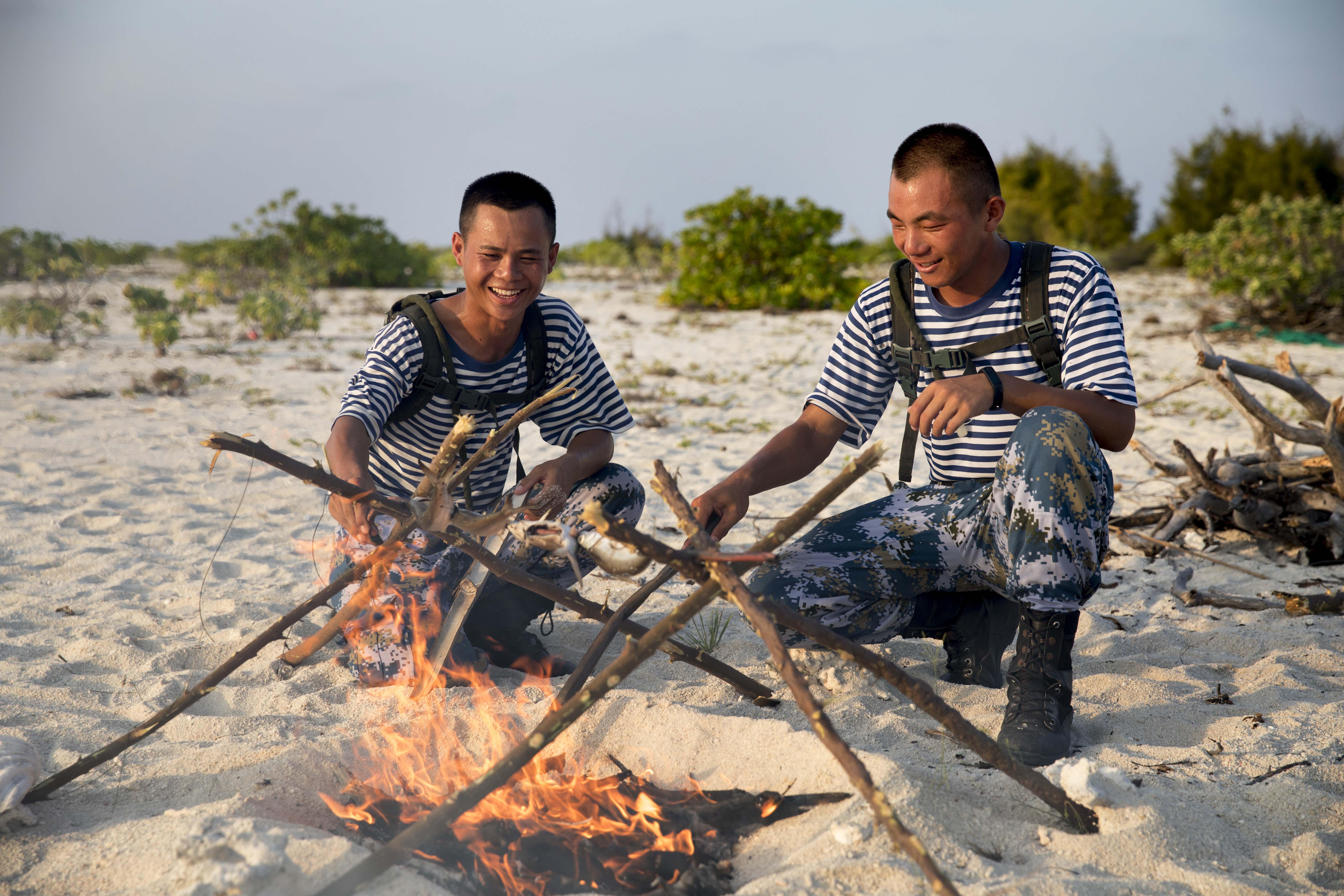 在我的航程上,我在你的视线里"——走进海军西沙中建岛官兵的五彩世界
