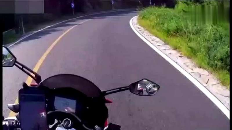 新手压弯基本技巧,新手压弯都这样吧,汽车,汽车周边,好看视频