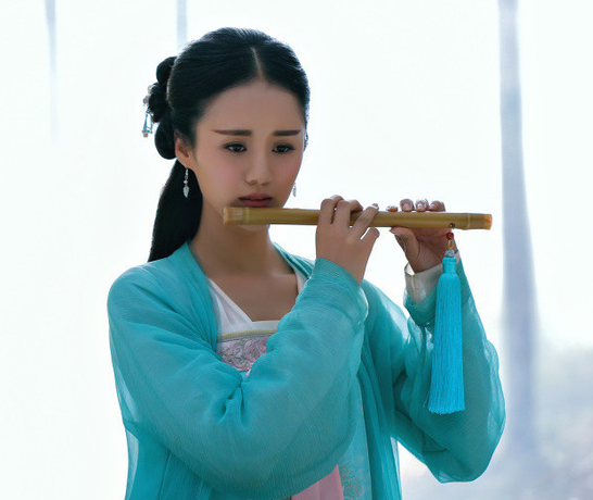 阿部察察的5个造型,唯独图五让人心疼