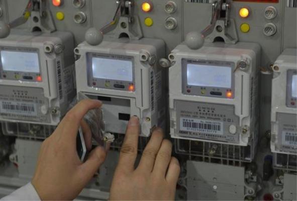为什么换新电表后,电费翻了倍?教你1招,暖气空调整晚开还省钱