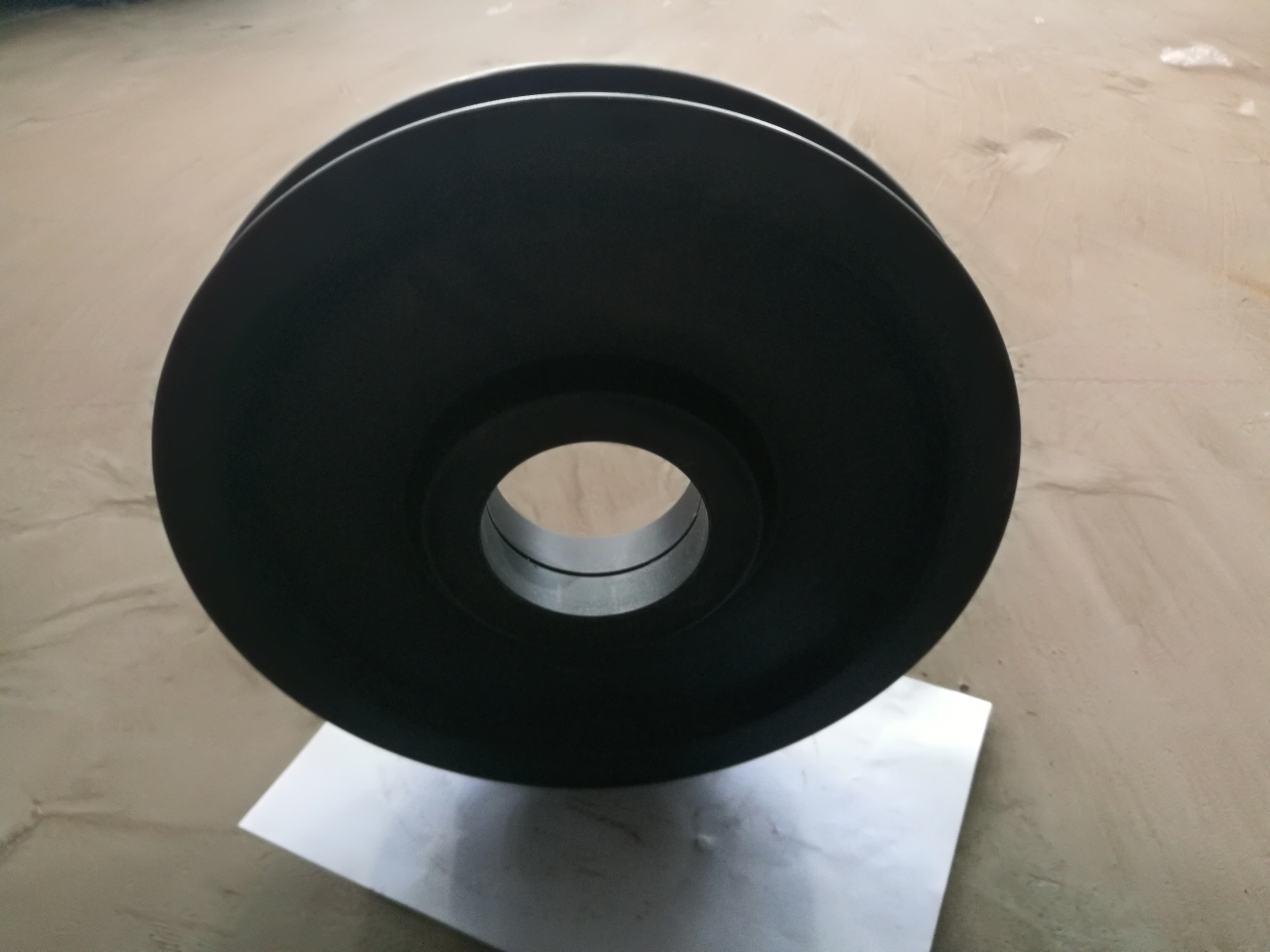 施工升降机滚轮