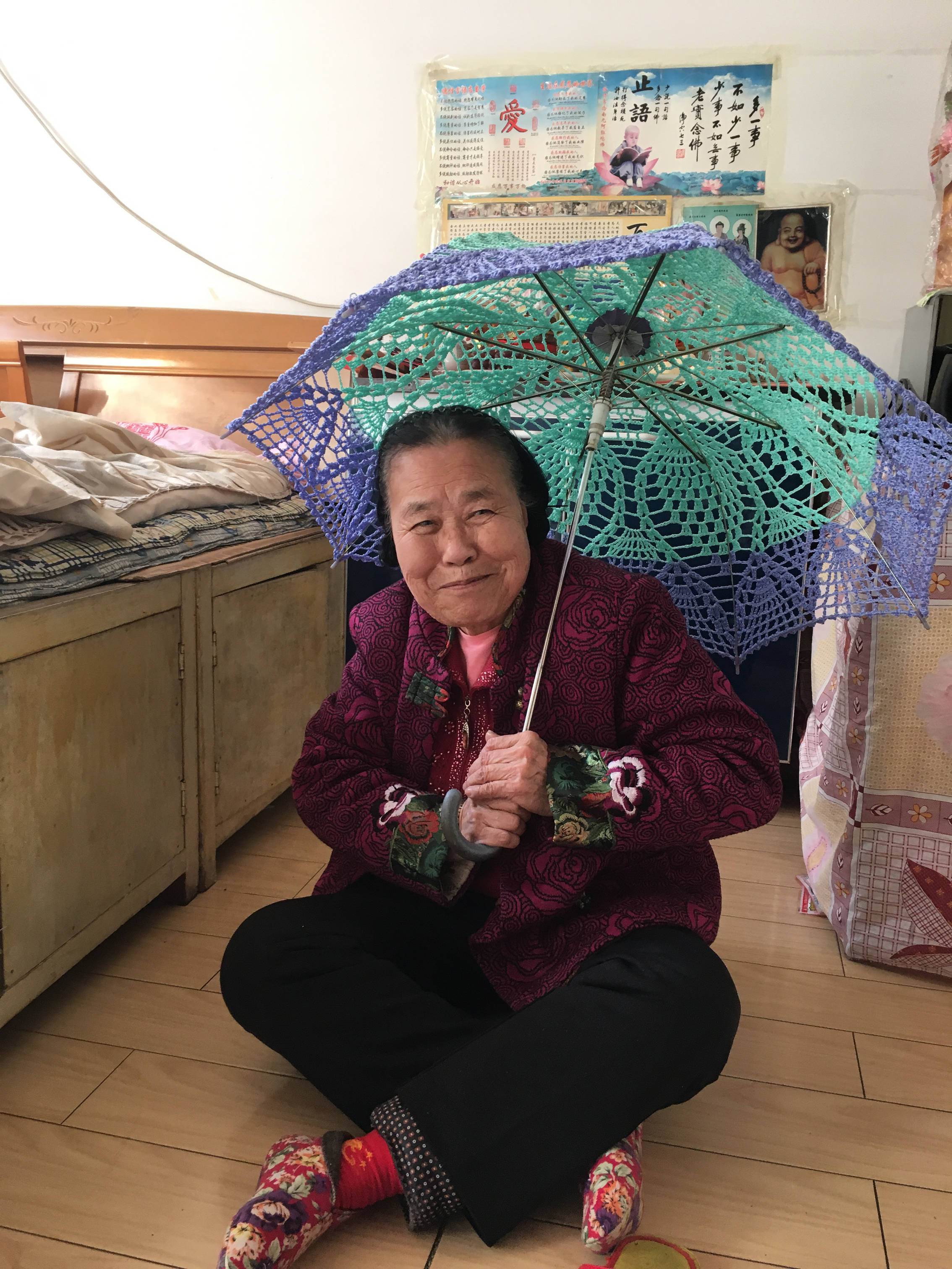 老一辈的人独有神技!孙女回来,在床底下都要找这件东西