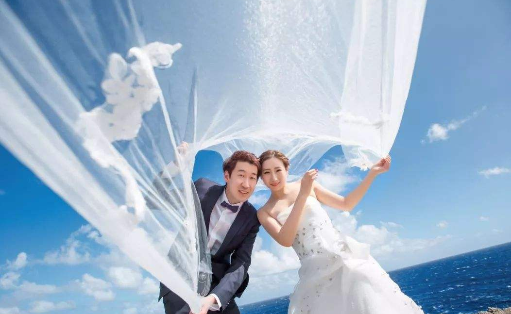 国乒四火哥与丁宁闺蜜结婚,婚后比赛全听老婆指挥,网友:妻管严