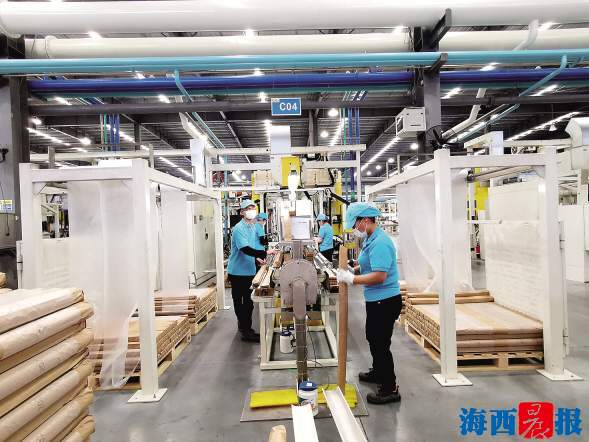 厦门:精准防控疫情 加速复工复产