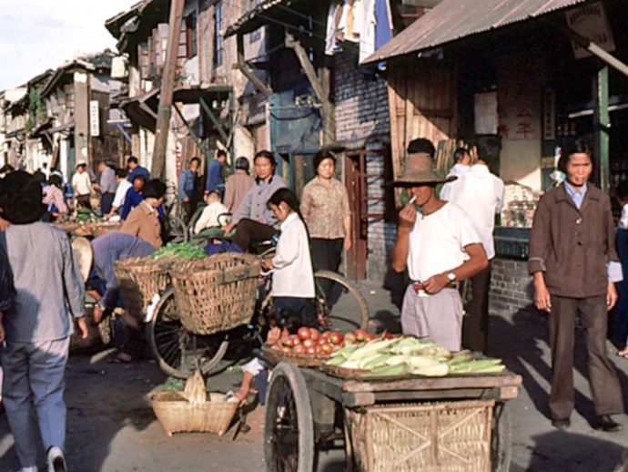 「珍贵老照片」1988年中国的老照片,不是电视剧中那样!