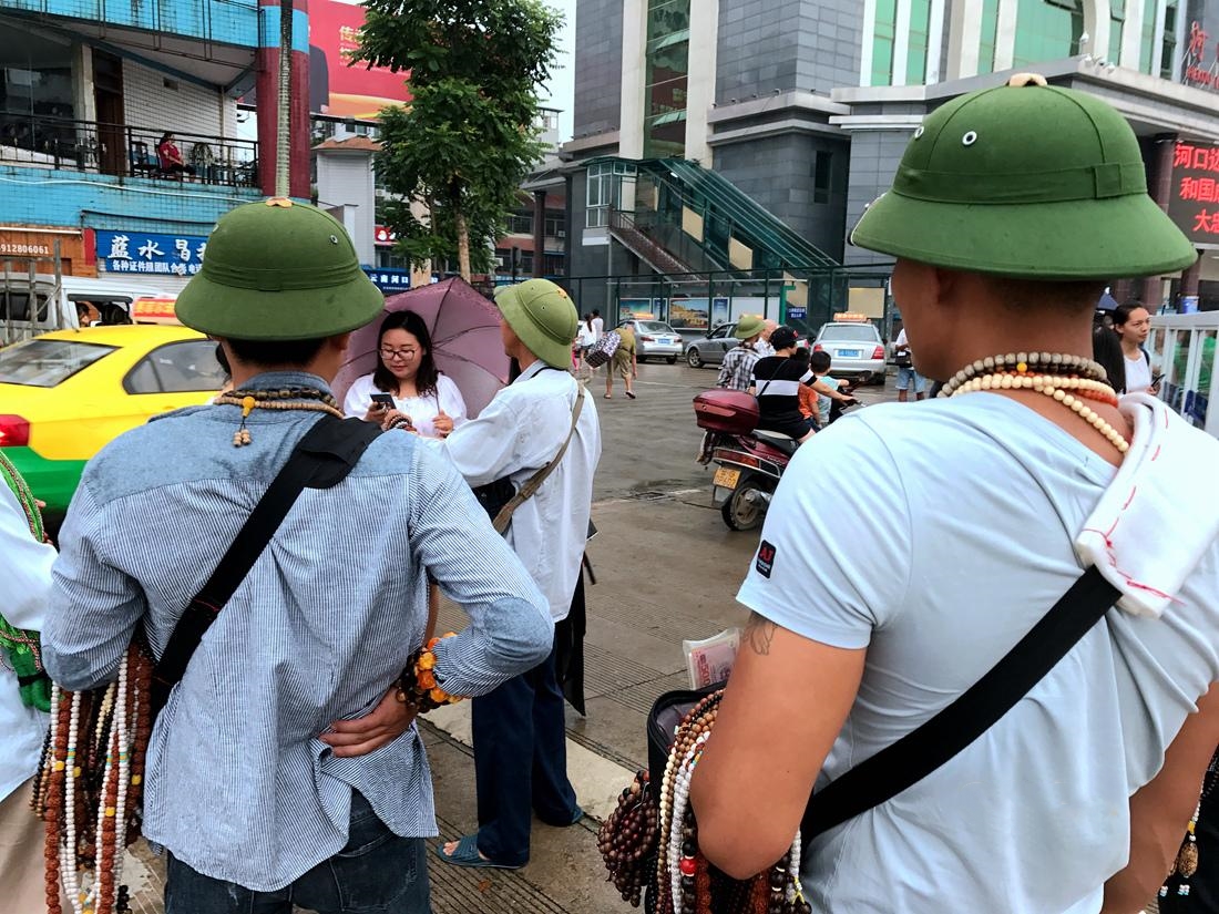 越南人喜欢去英国?中国该城市早被"盯上",遭数万越南新娘定居