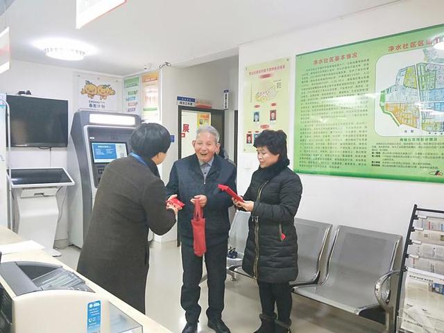 一年花500元攒出捐款50多万 李永琴的慈善情怀