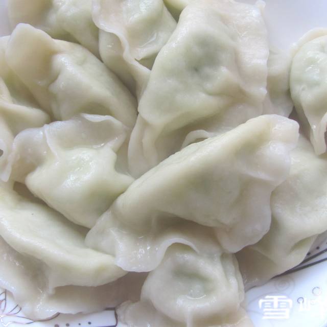 方瓜鸡蛋饺子,鲜香可口,素馅的味道超好吃,一顿吃了30个