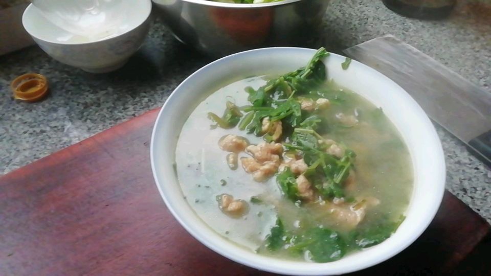 有种野菜跟荠菜很相似,食用功效却比荠菜更好,不懂就亏了