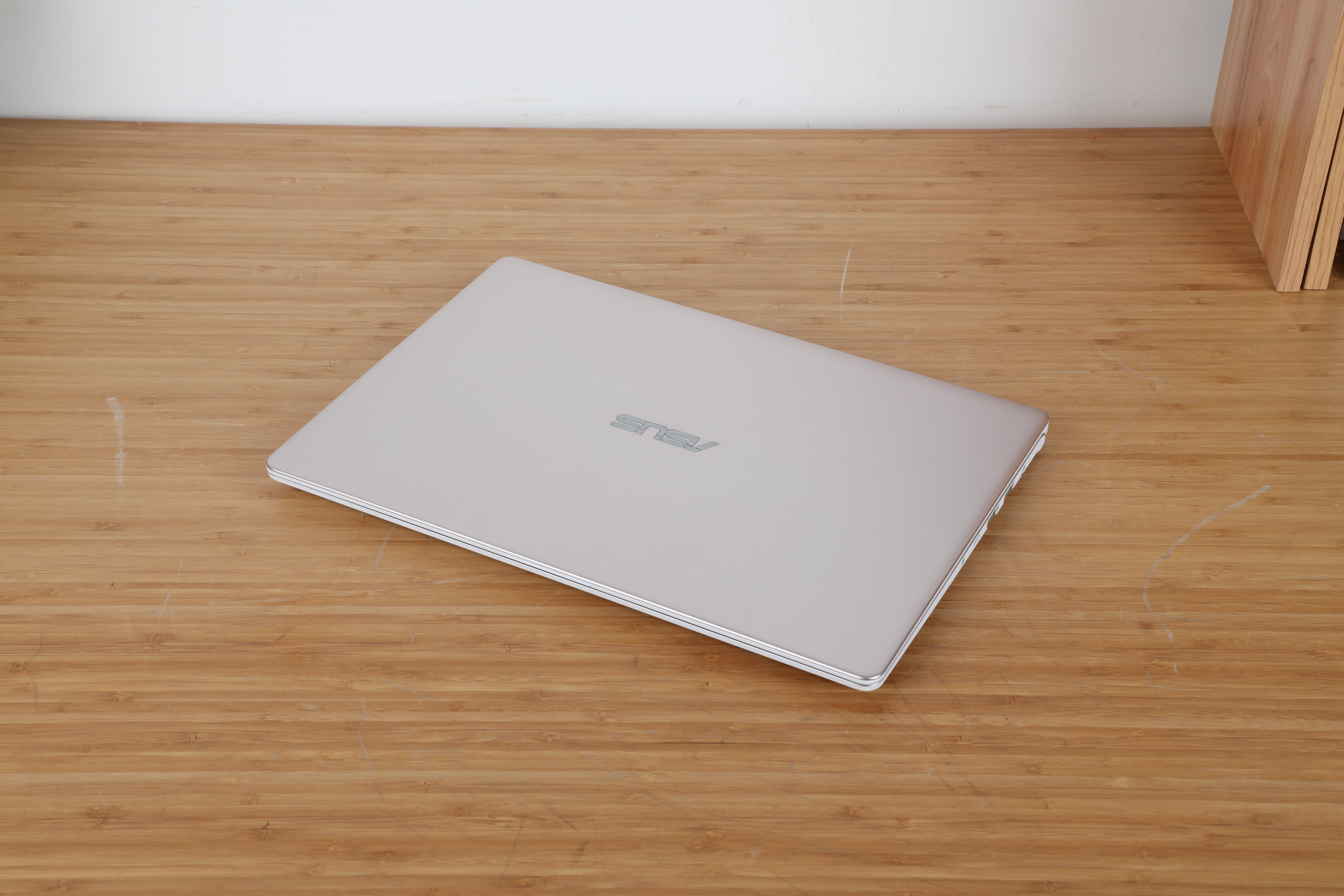 全金属机身 华硕灵耀s二代轻薄本赏析