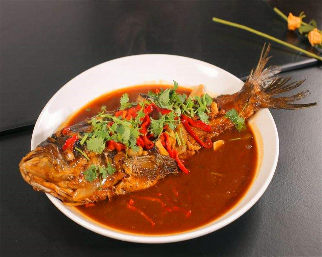 老厨师来教你做鱼,健康又营养,肉质芳香咸鲜爽口