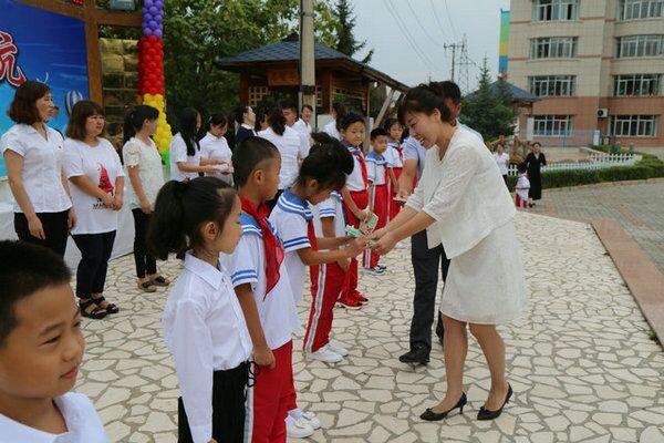 延河小学图片