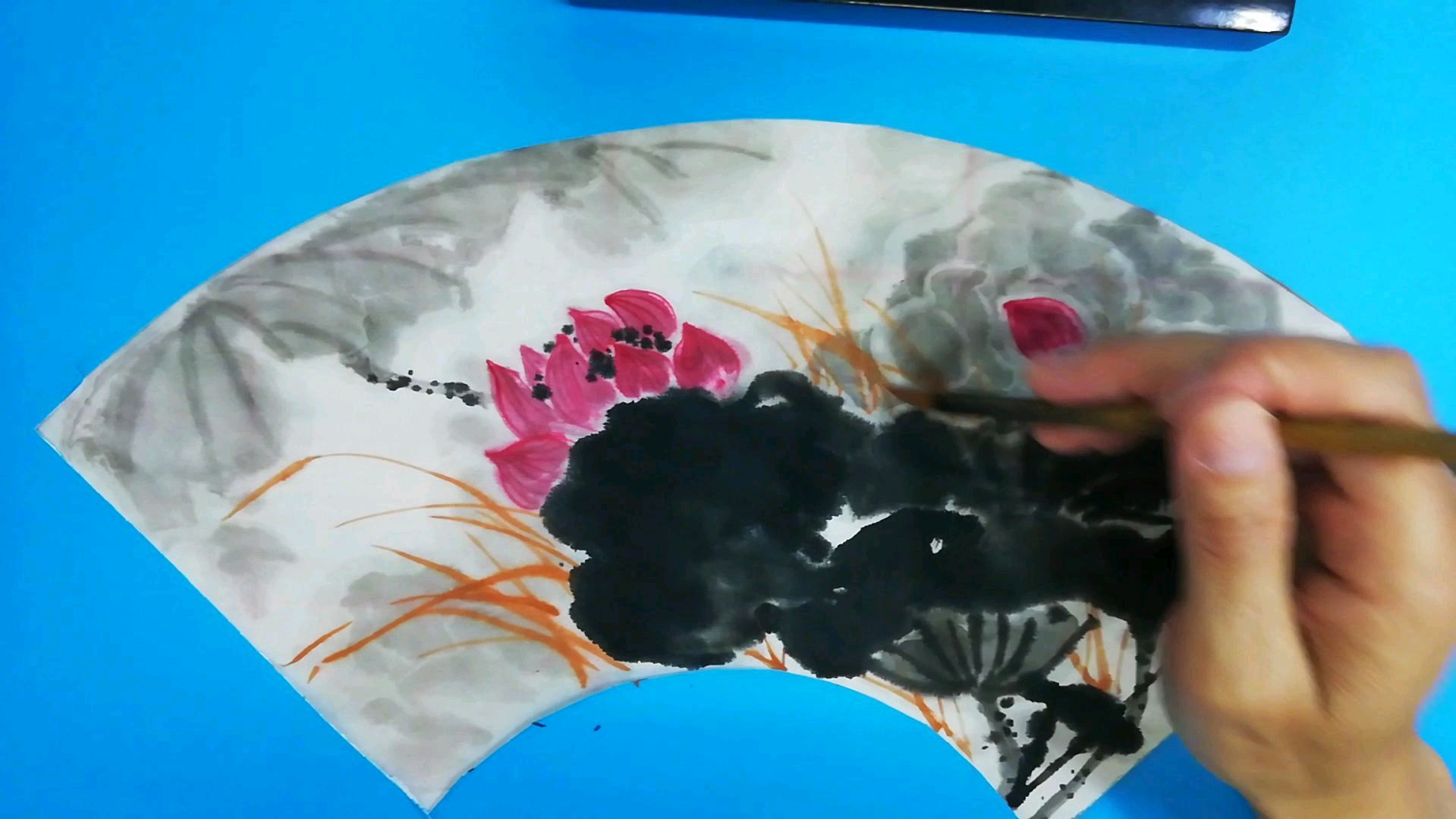 国画:荷塘野趣图的写意画法,步骤明确简单易学!