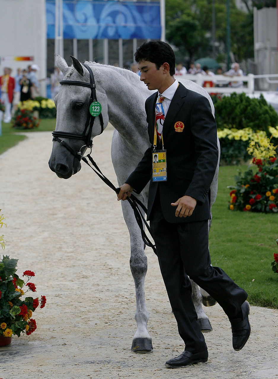 马术运动员华天因马匹体内含有管控药物,被取消2024年巴黎奥运会团体