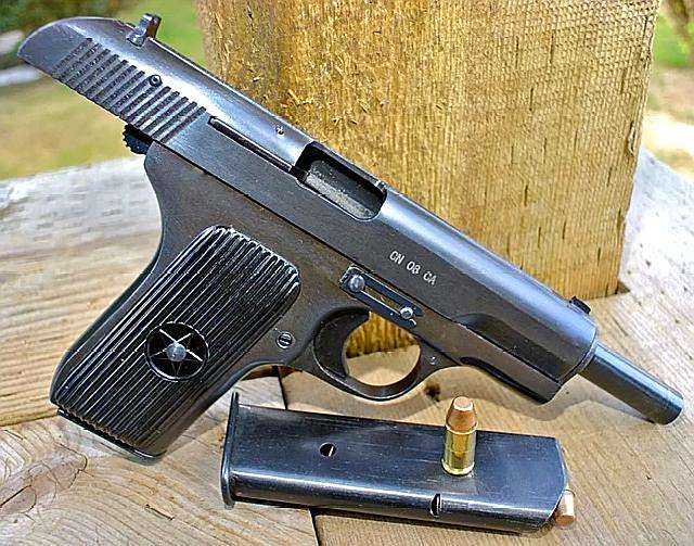 二战苏联tt-33手枪,集名家之所长,我国仿制的外销版成为抢手货