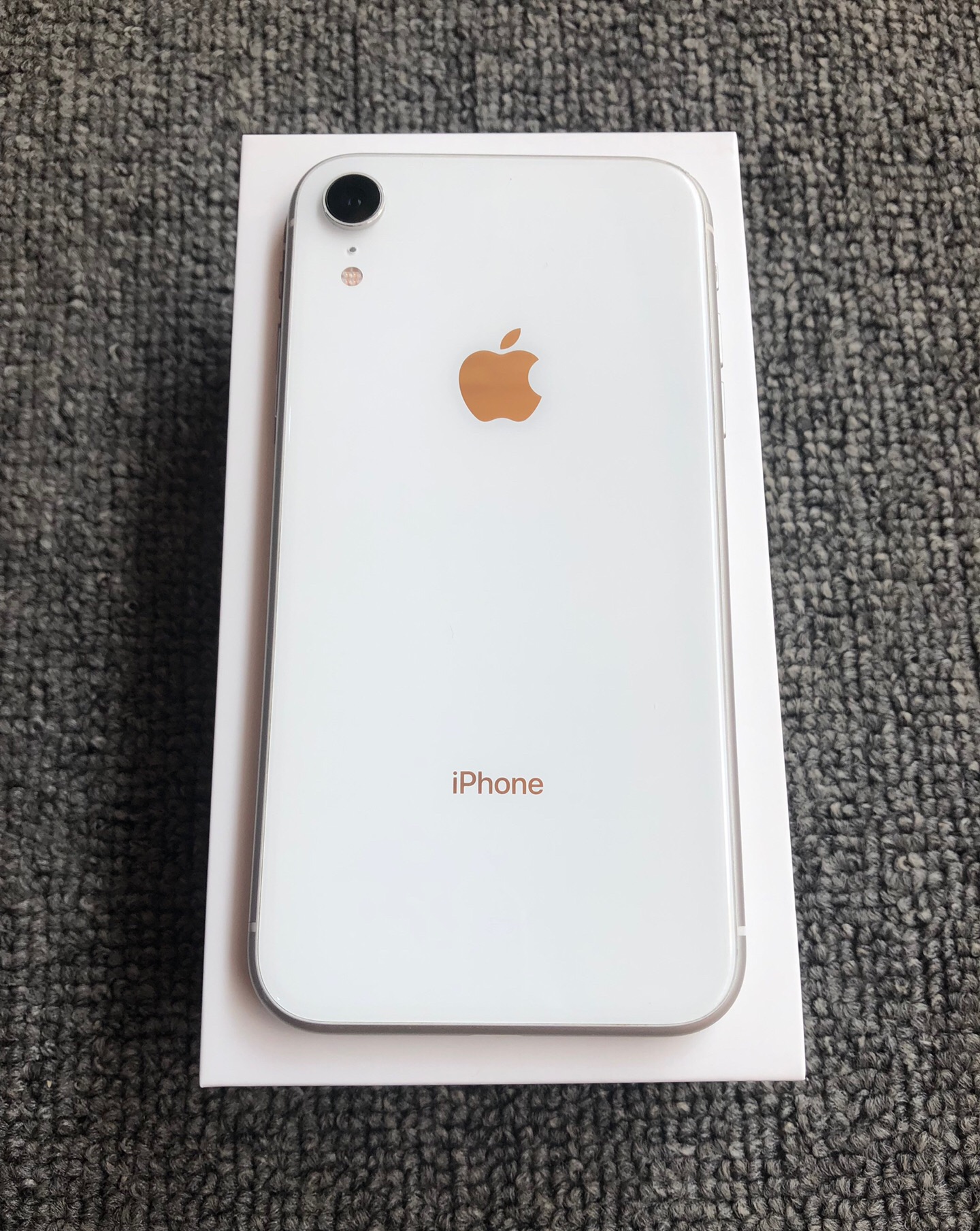 网友花3000买iphonexr到手发现被骗