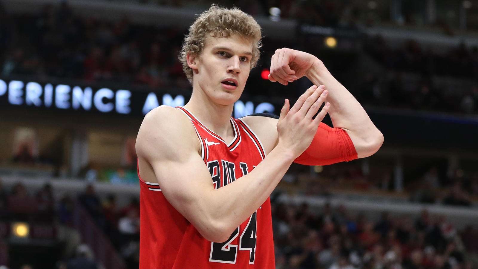 维斯布鲁克和乔治表现高效联手帮助雷霆赢球,马尔卡宁是未来之星