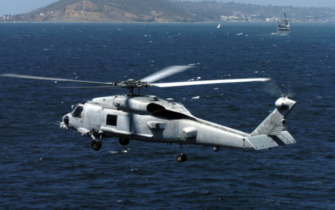 为海而生的"海鹰",历经实战的洗礼,sh60武装直升机有多强