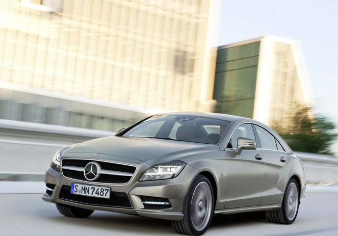 奔驰cls450,4matic比例均匀,给力升华