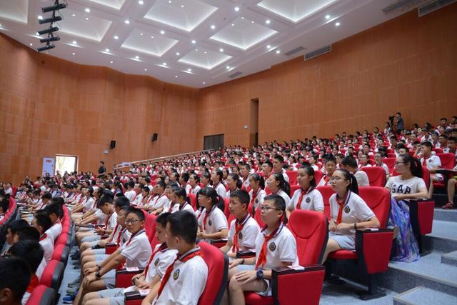 以"信"为纽带 台湾众剧团《爸爸的信》感染天府七中学子