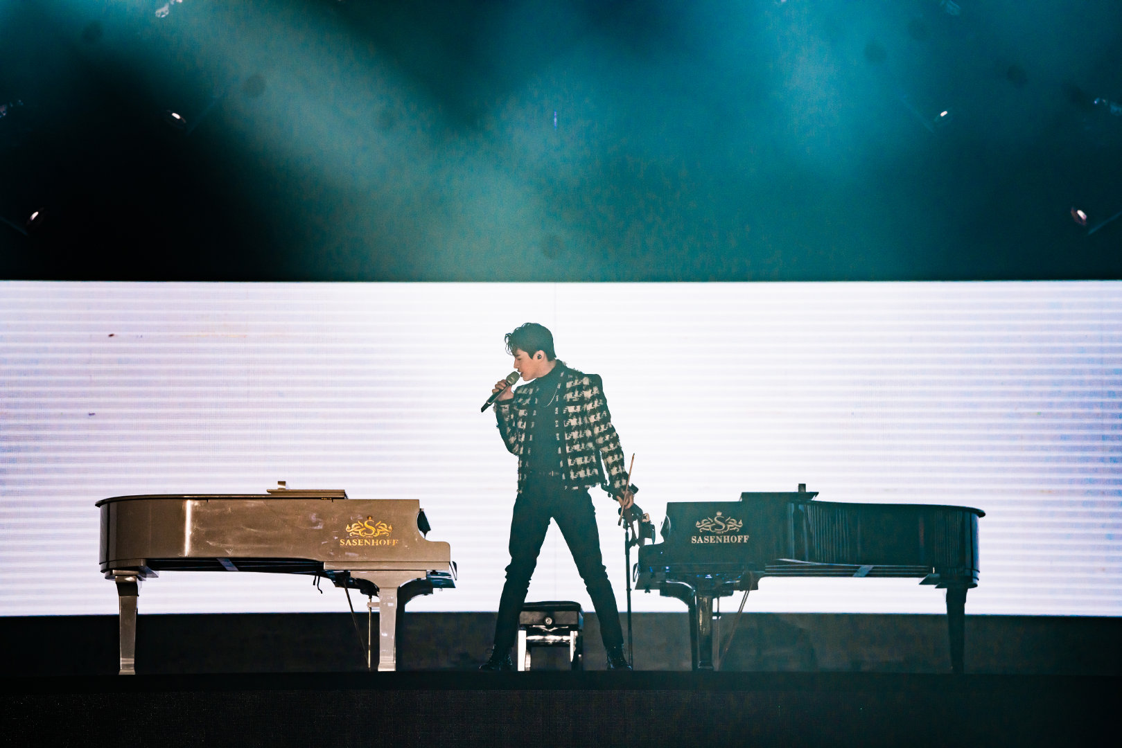 刘宪华苏宁易购双十一双钢琴 小提琴混搭演唱《faded》