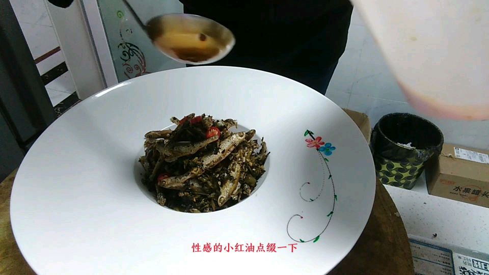 你们很少吃过的,百花菜拌小野鱼,清甜爽脆