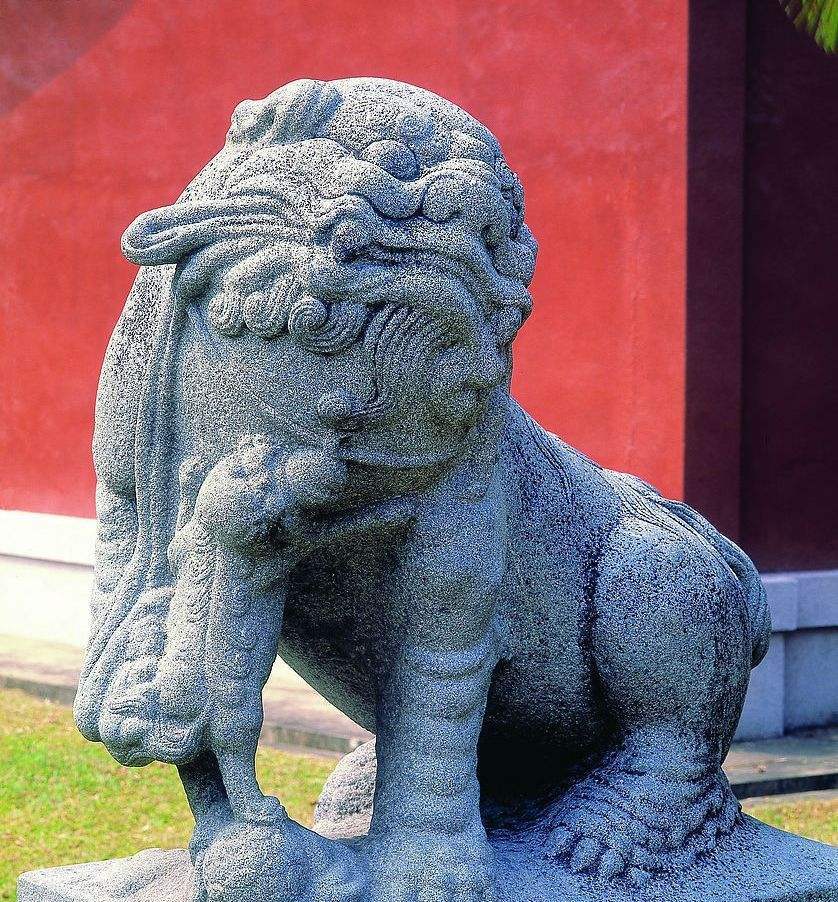 上海最"奇葩"的石狮子,丑萌又奶凶,这是镇宅驱邪的神兽?