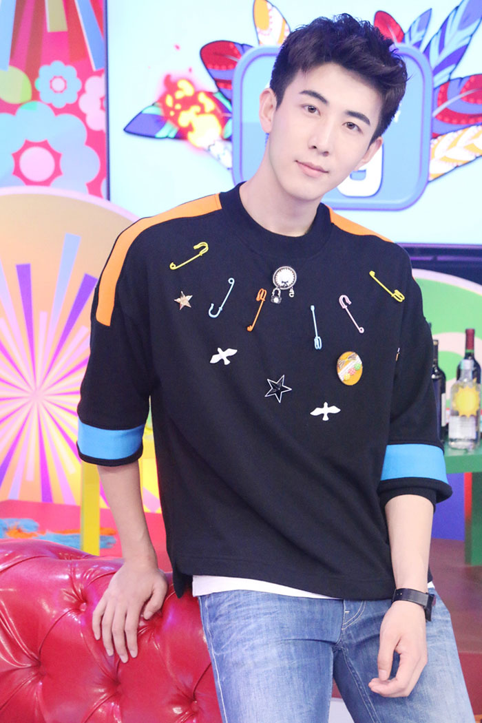 娄艺潇李川因合作电视剧《忘情歌》结缘,之后慢慢发展成为好友