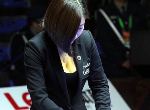 台球界的女神裁判,赛场"出球"引话题,现转身娱乐加入美国籍!