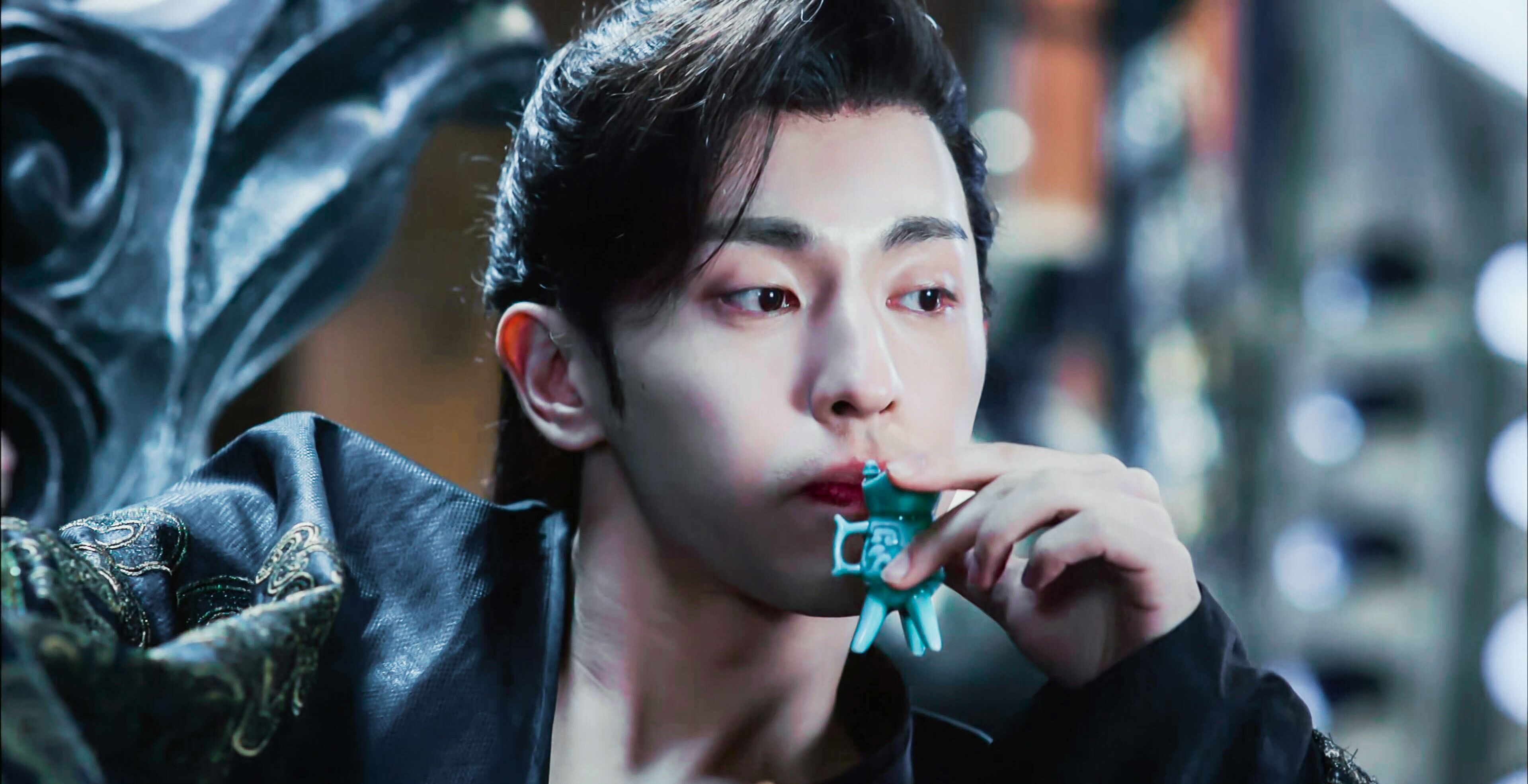 眉宇之间自有英气!不露额头眉宇不显的邓伦你喜欢吗?