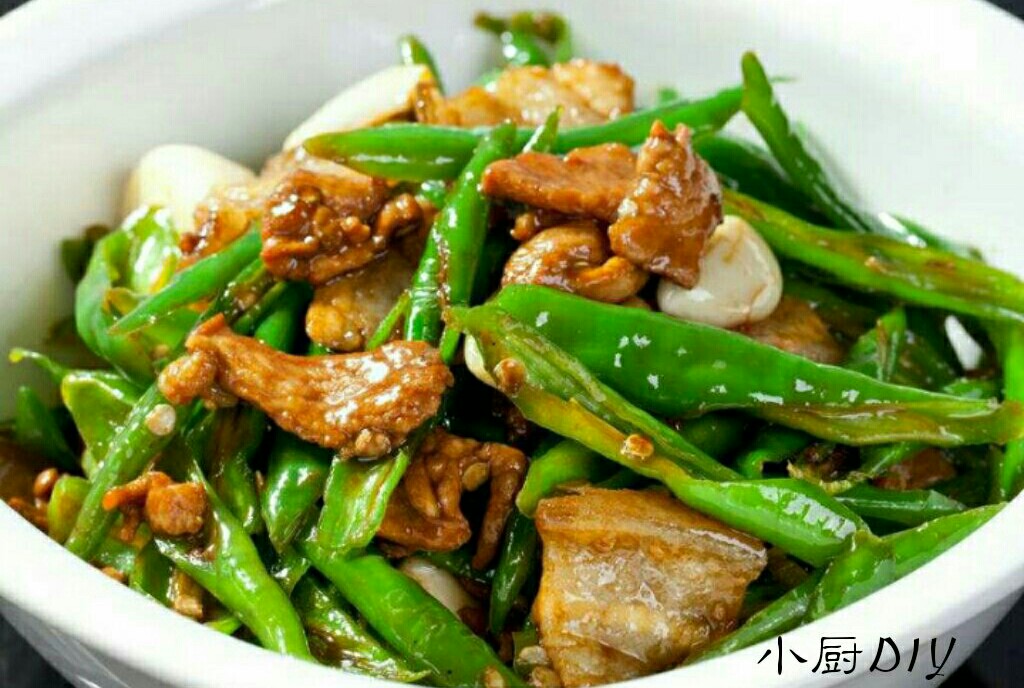 炒菜难怪不香?炒菜大厨说:蚝油和酱油都用错,白炒菜那么多年!