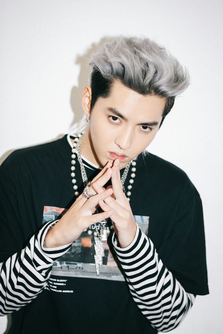 吴亦凡这么多年终于醒悟了,就算再帅也不能飘,梅格妮回复亮了