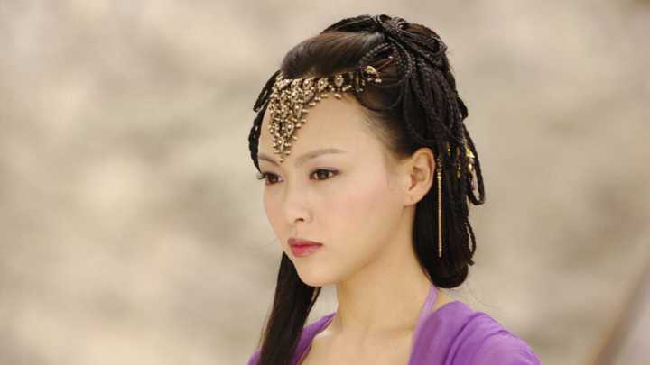 那些年和胡歌演过《仙剑奇侠传》的女主角都相继结婚了,除了她