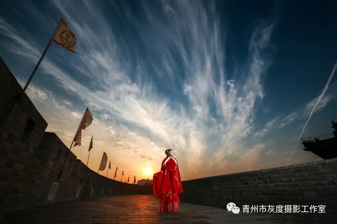 强烈冲突！国人据点与老外的震撼对决