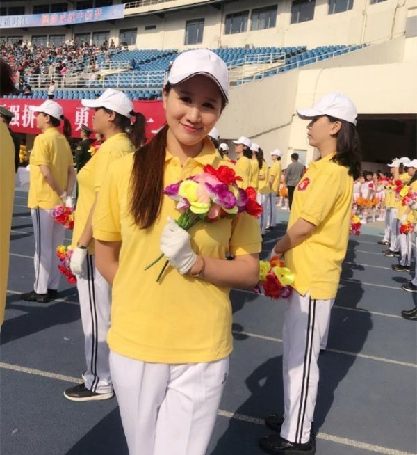 37岁杜锋家庭现状:妻子是公务员,8岁儿子在北京打篮球