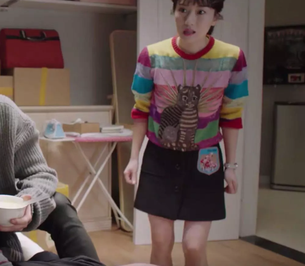 《都挺好》朱丽连穿5套短裙,优雅又显高,堪称小个女生教科书