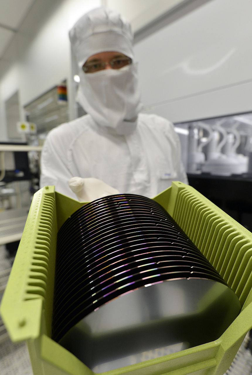 英飞凌与中国碳化硅供应商天科合达签订晶圆和晶锭供应协议  英飞凌